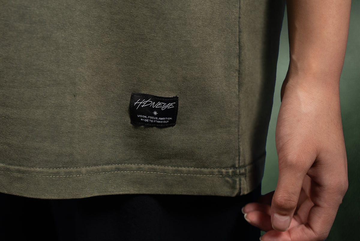 HDNEYE Oversized Olive Green “Butterfly Illusion” Graphic T-Shirt